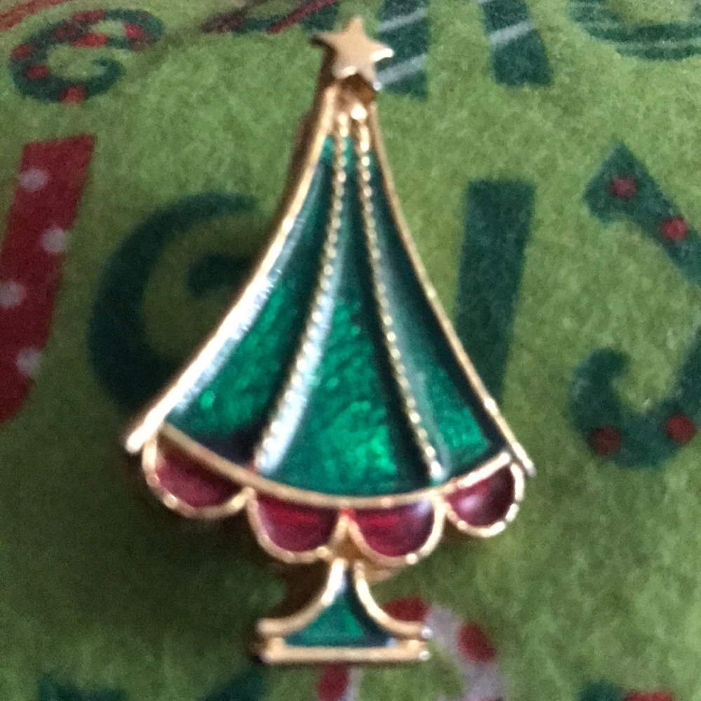 Vintage christmas tree brooch
